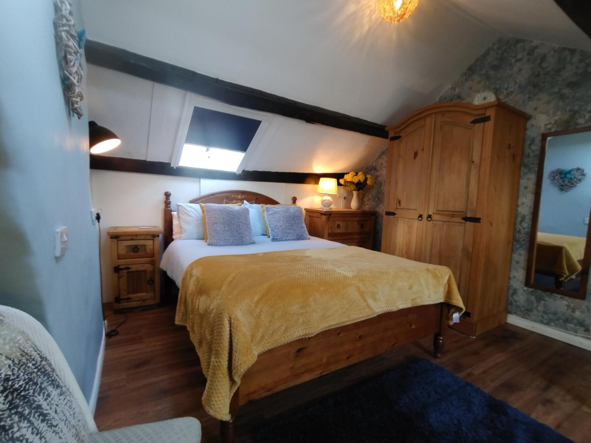 Darnholm Cottage โรบินฮูดส์เบย์ ภายนอก รูปภาพ
